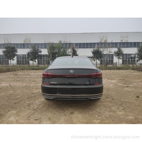 Berlina di marca tedesca di lusso e ad alta tecnologia Comfort VW Passat Phev